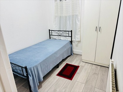 Room in a Shared House, Salisbury Road, IG3