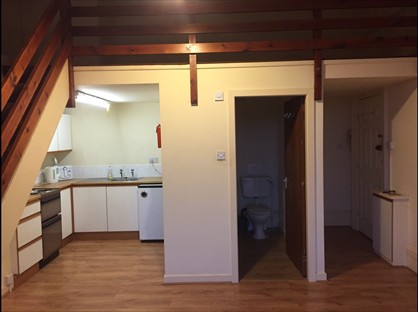 Studio Flat, Scarisbrick Street, PR9