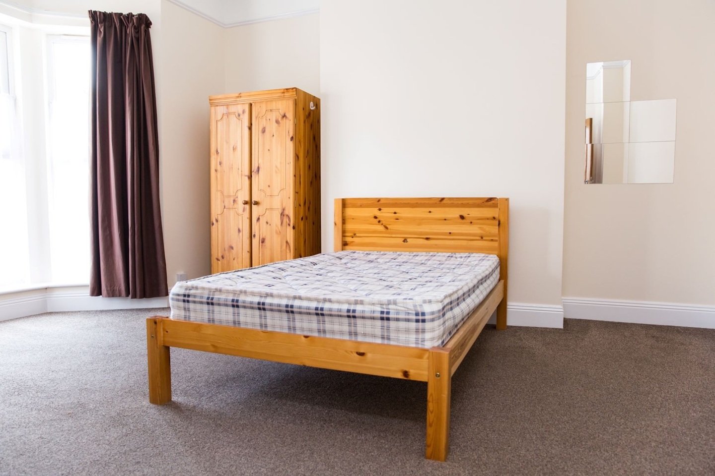 Additional image 2 of Room in a Shared House, Carlton Road, SO15, N1 7GU