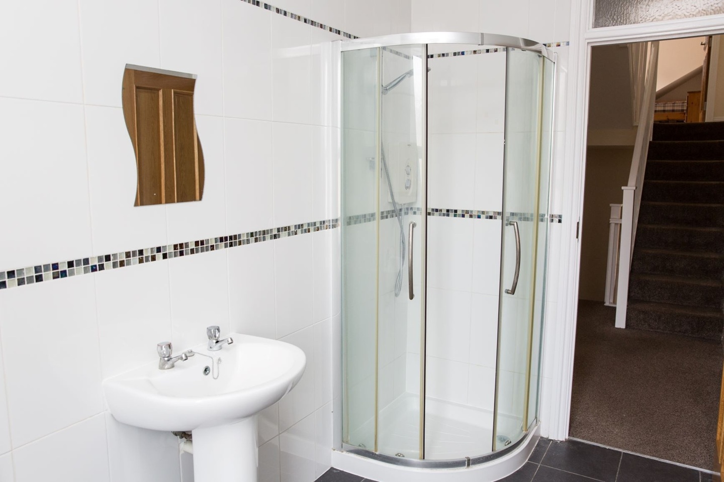 Additional image 9 of Room in a Shared House, Carlton Road, SO15, N1 7GU