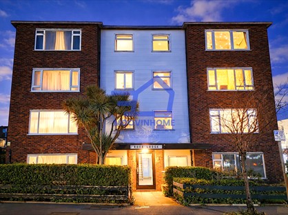 2 Bed Flat, High Road, E18