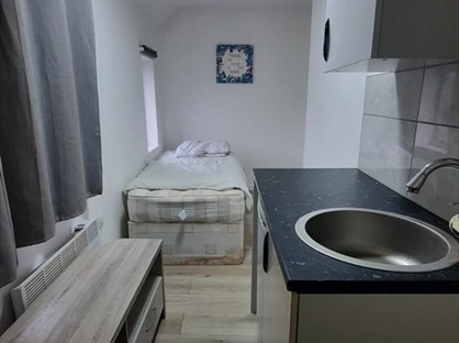 Studio Flat, Old Bath Road, SL3