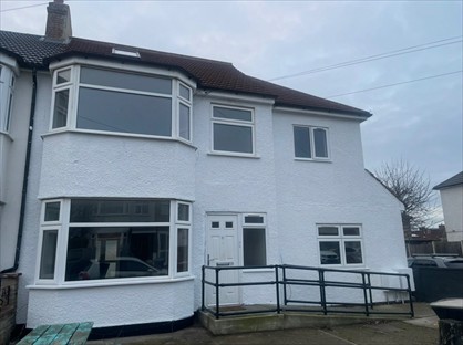 5 Bed Terraced House, Pembroke Road, N13