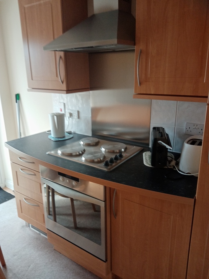 2 Bed Flat, Queens Road, RG1, N1 7GU
