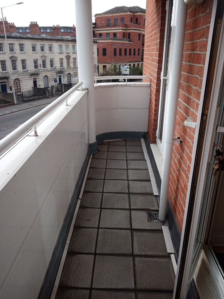 Additional image 4 of 2 Bed Flat, Queens Road, RG1, N1 7GU