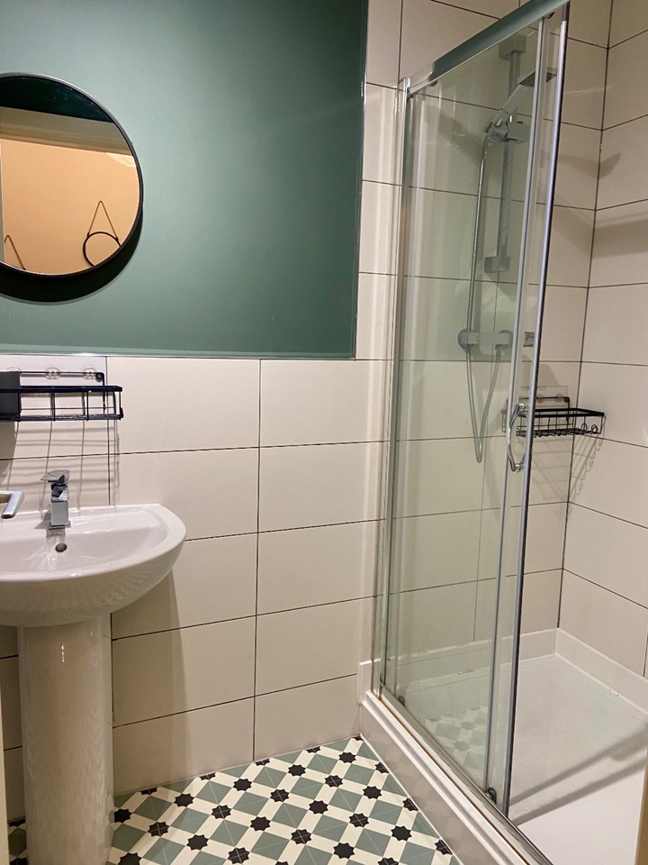 Additional image 4 of 1 Bed Flat, Seymour Road South, M11, N1 7GU