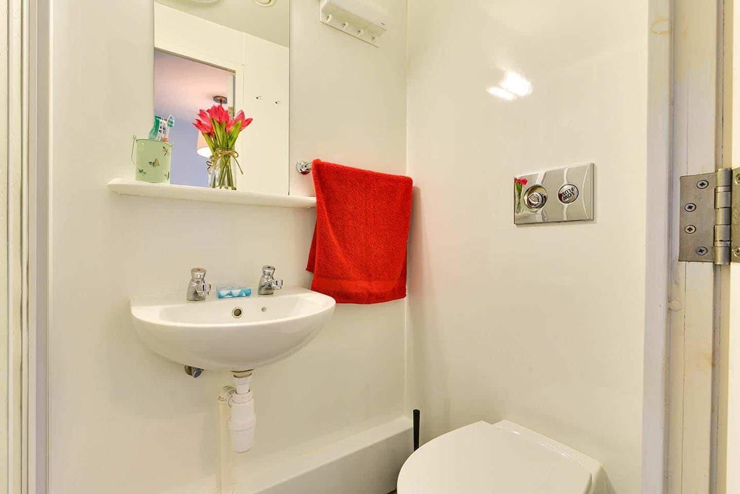 Additional image 9 of Studio Flat, Holloway Road, N7, N1 7GU