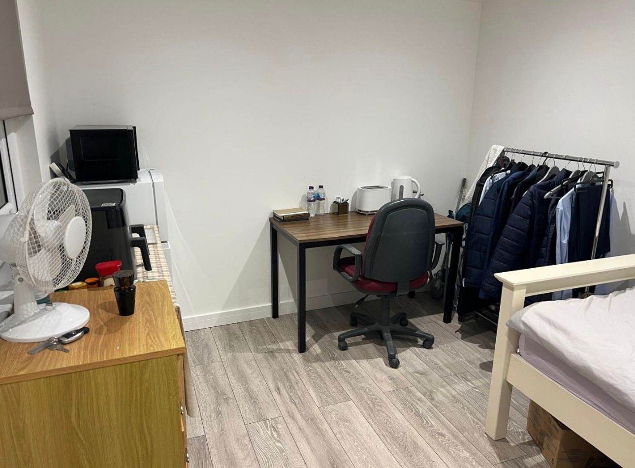 Additional image 6 of Studio Flat, Wolsey Way, CB1, N1 7GU