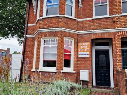 6 Bed Semi-Detached House, St. Pauls Road, PO19
