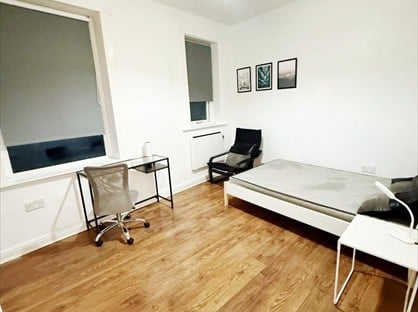 Room in a Shared House, Sharples Hall St, OL4