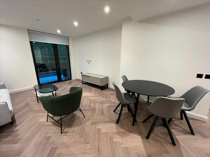 2 Bed Flat, Merino Gardens, E1W