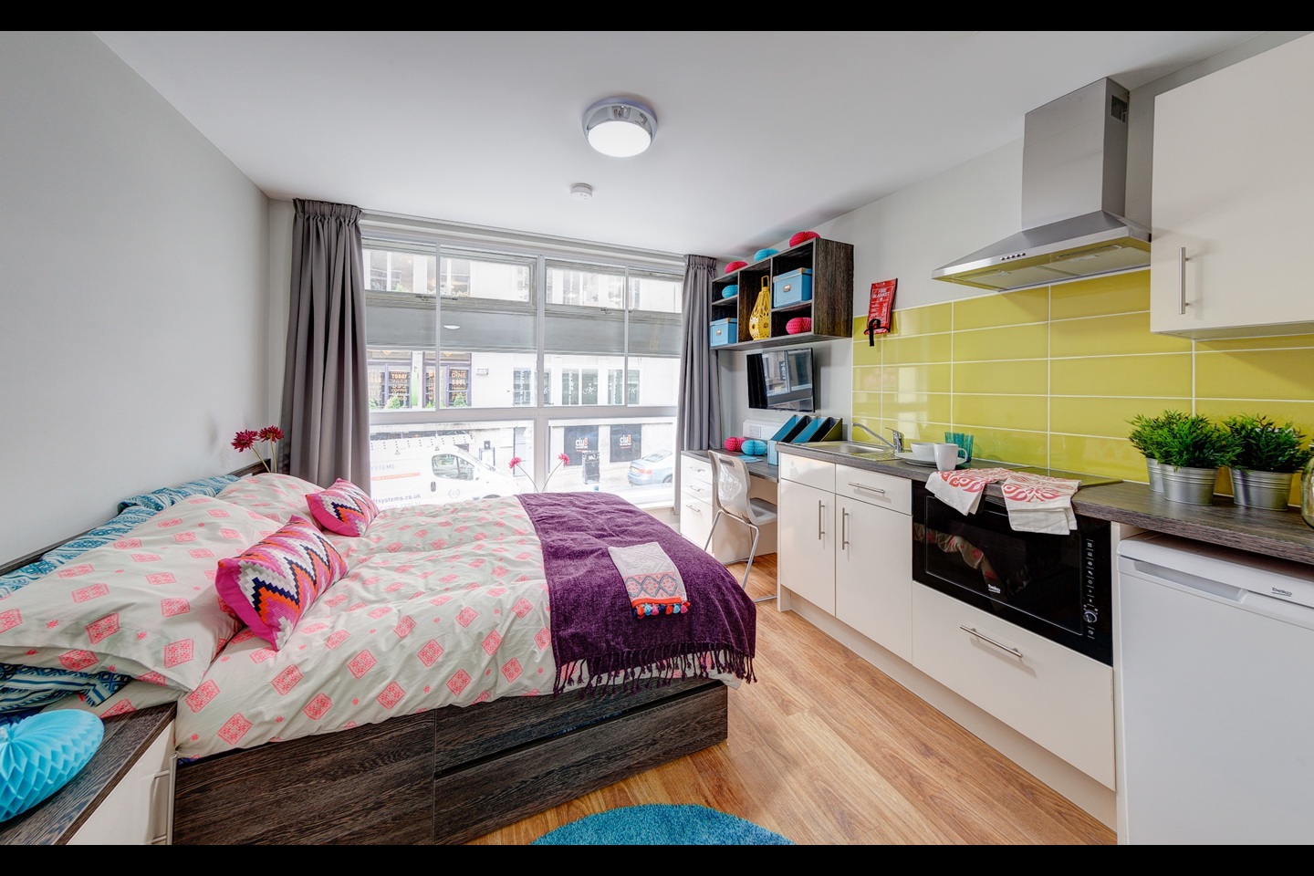Studio Flat, Stanley St, L1, N1 7GU