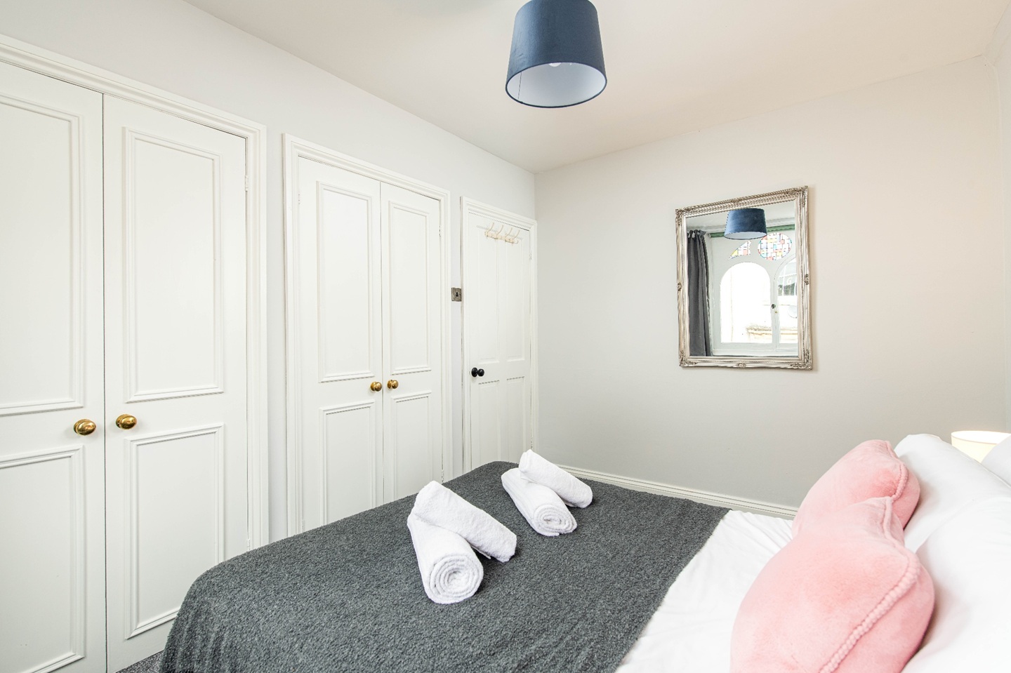 2 Bed Flat, Dover Place, BS8 photo 2