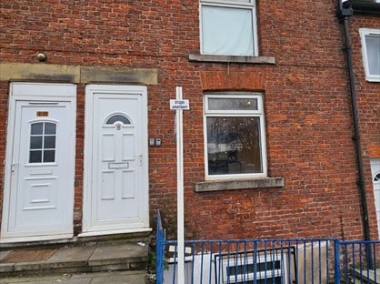 Studio Flat, Middleton, M24