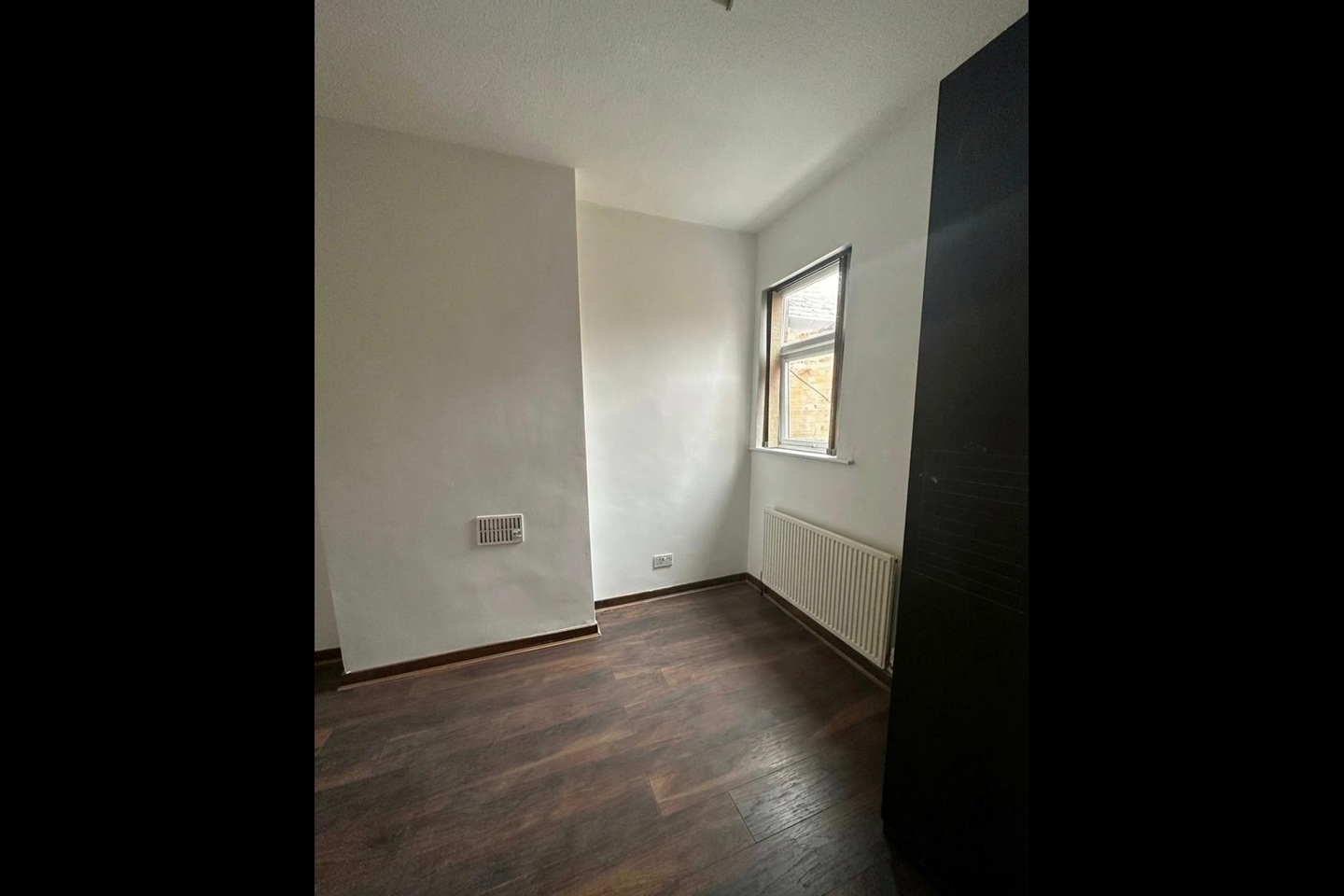 Additional image 2 of 2 Bed Semi-Detached House, Percival St, LE5, N1 7GU