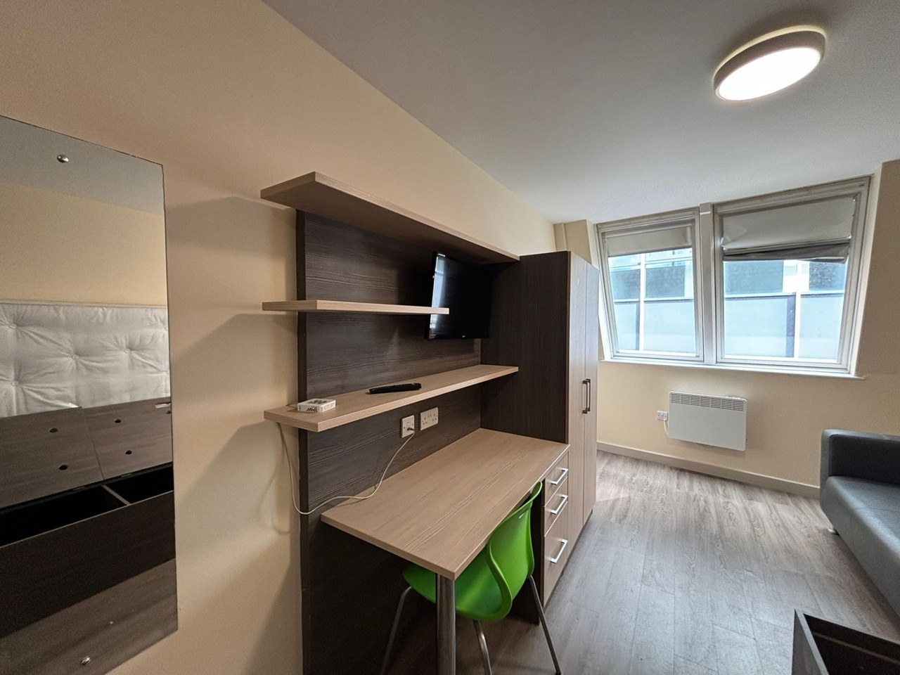 Additional image 8 of Studio Flat, Halley House, NG1, N1 7GU