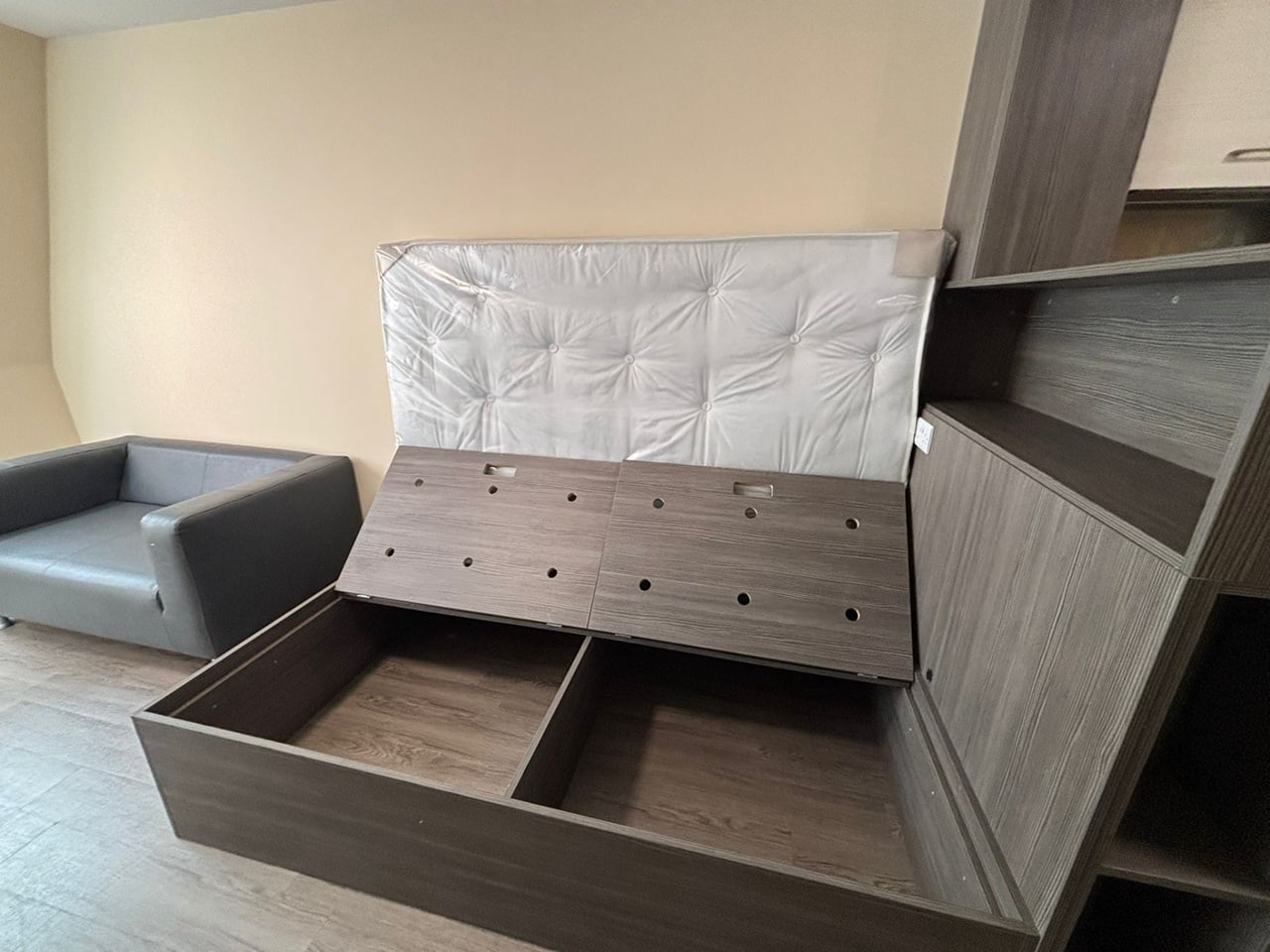 Additional image 10 of Studio Flat, Halley House, NG1, N1 7GU