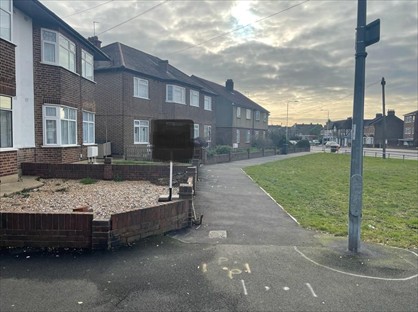 2 Bed Maisonette, Rainham Road South, RM10