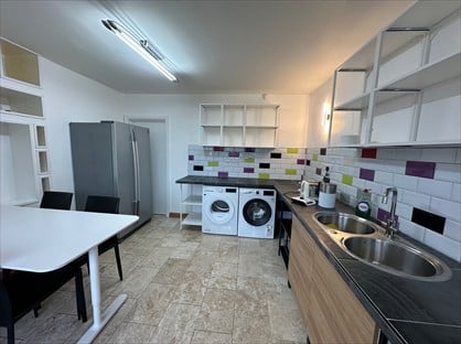 Room in a Shared House, High Street, MK43