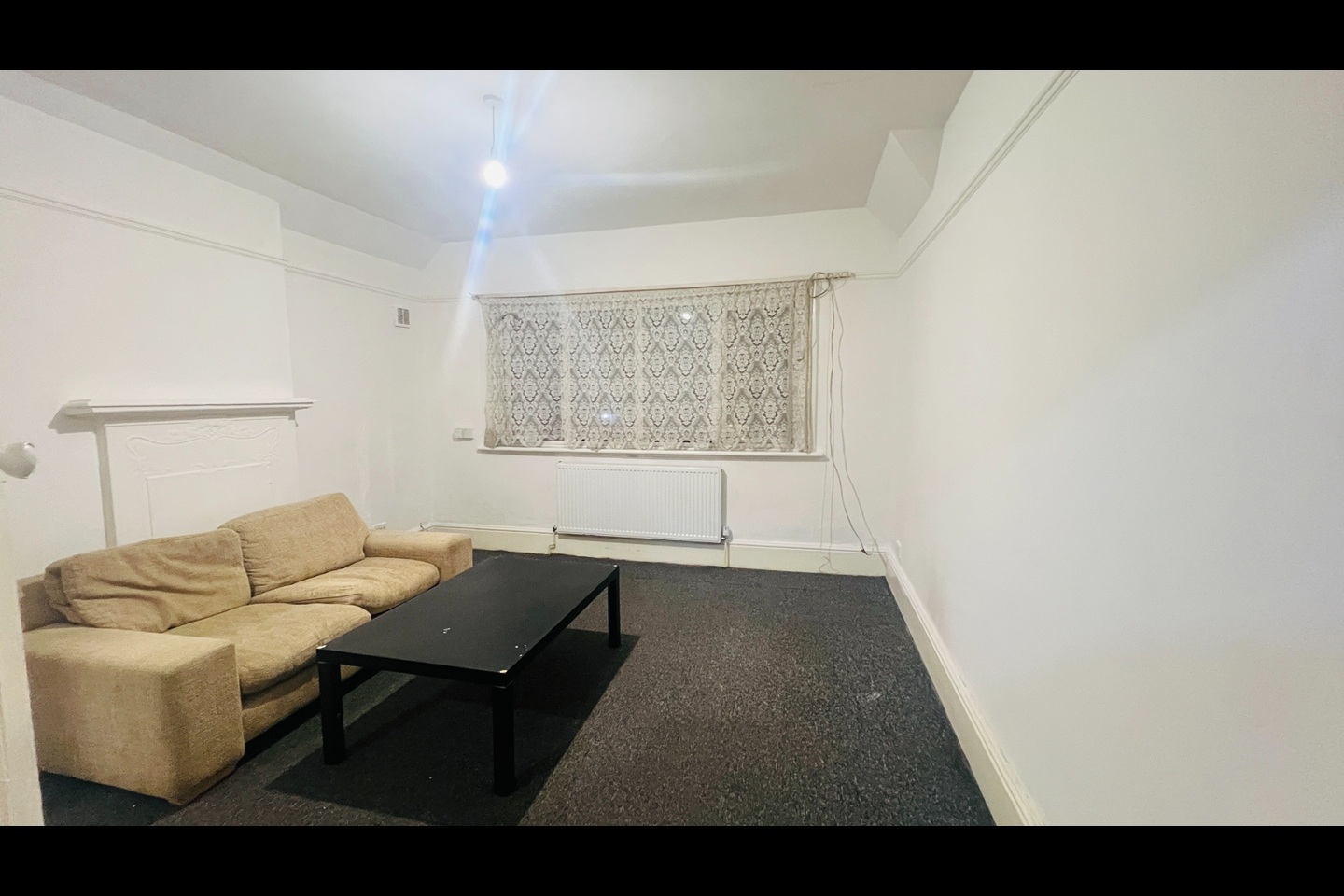 Luton - 1 Bed Flat, Khalid Court, LU3 - To Rent Now for £850.00 p/m