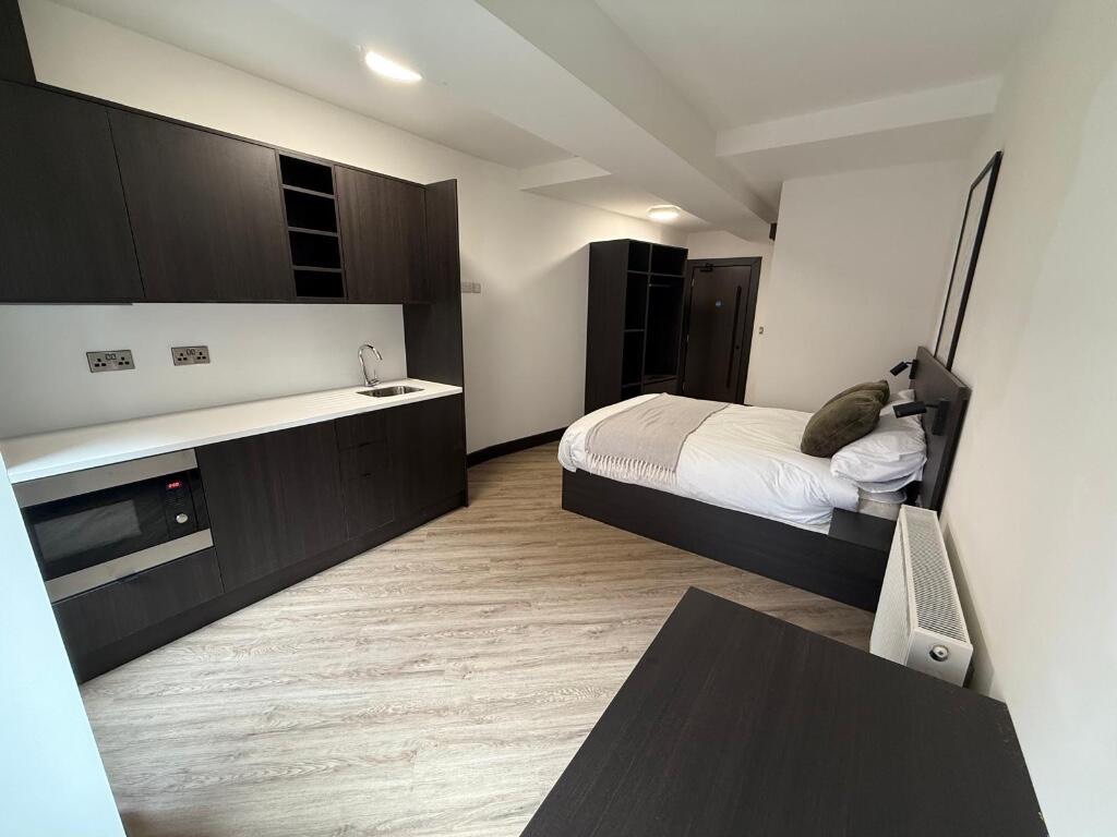 Additional image 2 of Studio Flat, Green Lane, DE1, N1 7GU