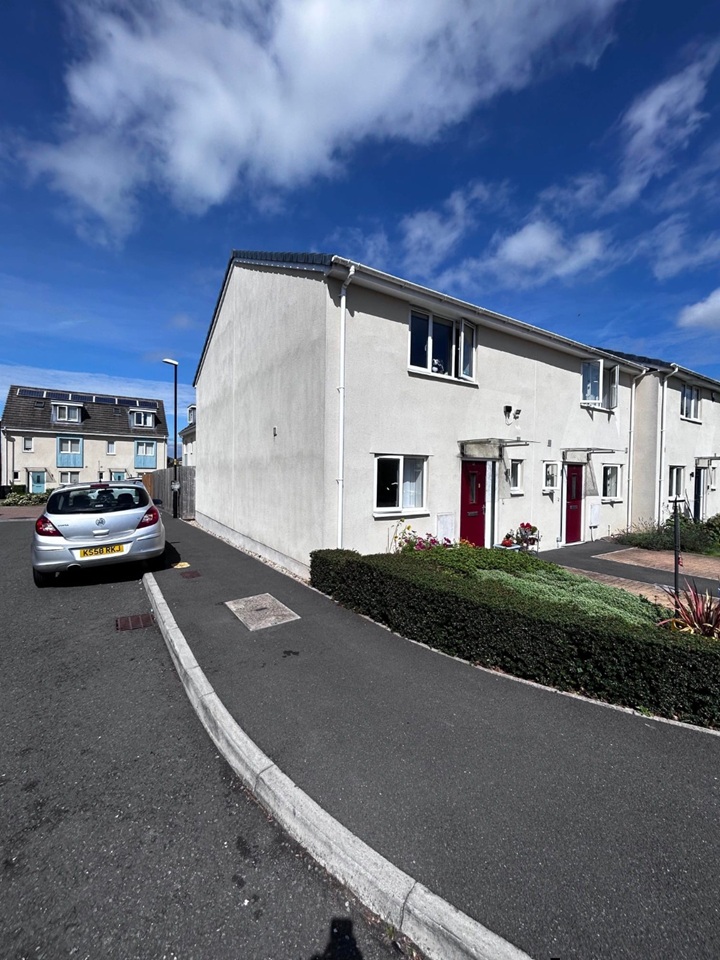 3 Bed End Terrace, Charlton Park, BS10, N1 7GU