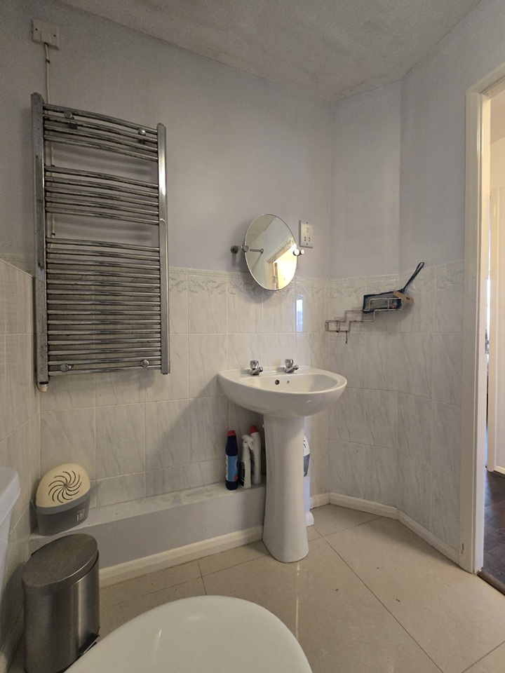 Additional image 6 of 2 Bed Flat, Pipkin Court, CV1, N1 7GU