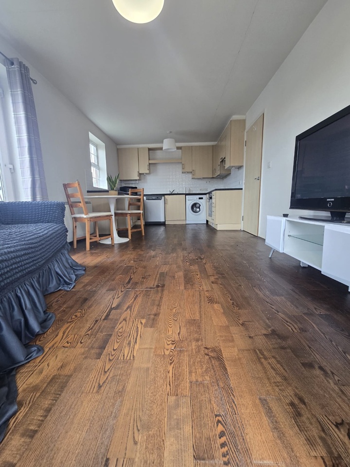Additional image 9 of 2 Bed Flat, Pipkin Court, CV1, N1 7GU