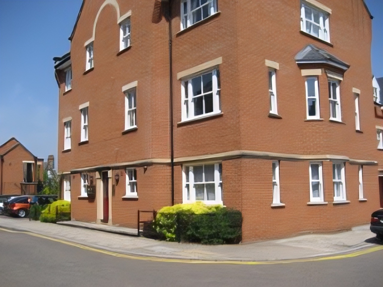 2 Bed Flat, Ravensworth Gardens, CB1, N1 7GU