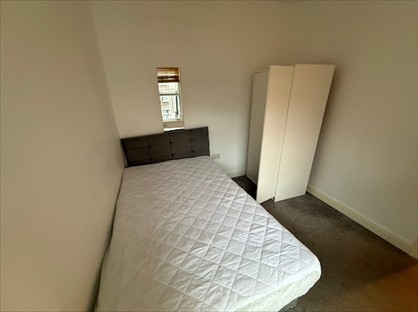 Room in a Shared House, Furness Road, M14