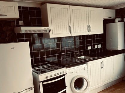 2 Bed Flat, Laindon, SS15