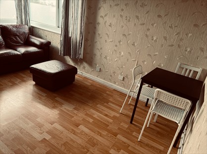2 Bed Flat, Laindon, SS15