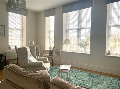 1 Bed Flat, Longley Road, PO19