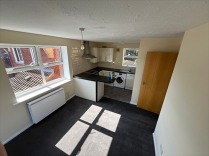 2 Bed Flat, Chafford Hundred, RM16