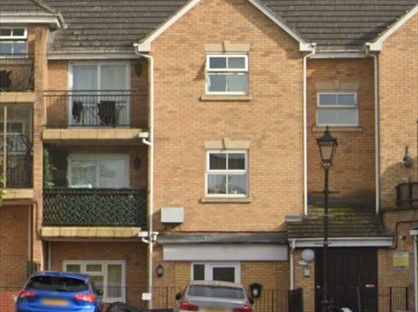 2 Bed Flat, Osier Drive, SS15