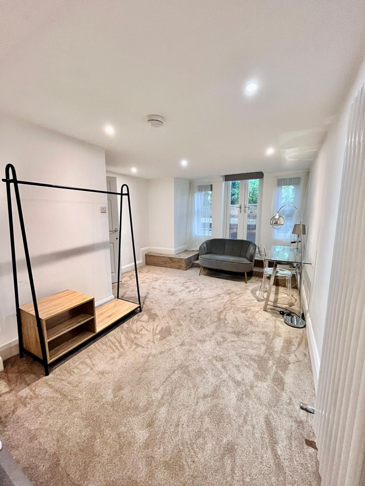 Additional image 3 of 2 Bed Flat, Park Road, NG7, N1 7GU