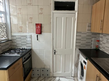 4 Bed Terraced House, Harrow Road, E6
