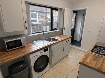 Room in a Shared House, King Street, ST4