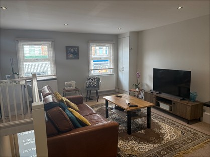 1 Bed Flat, Garratt Lane, SW18