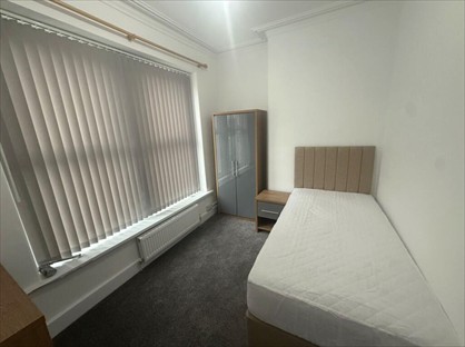 Room in a Shared House, Westover St, LA4