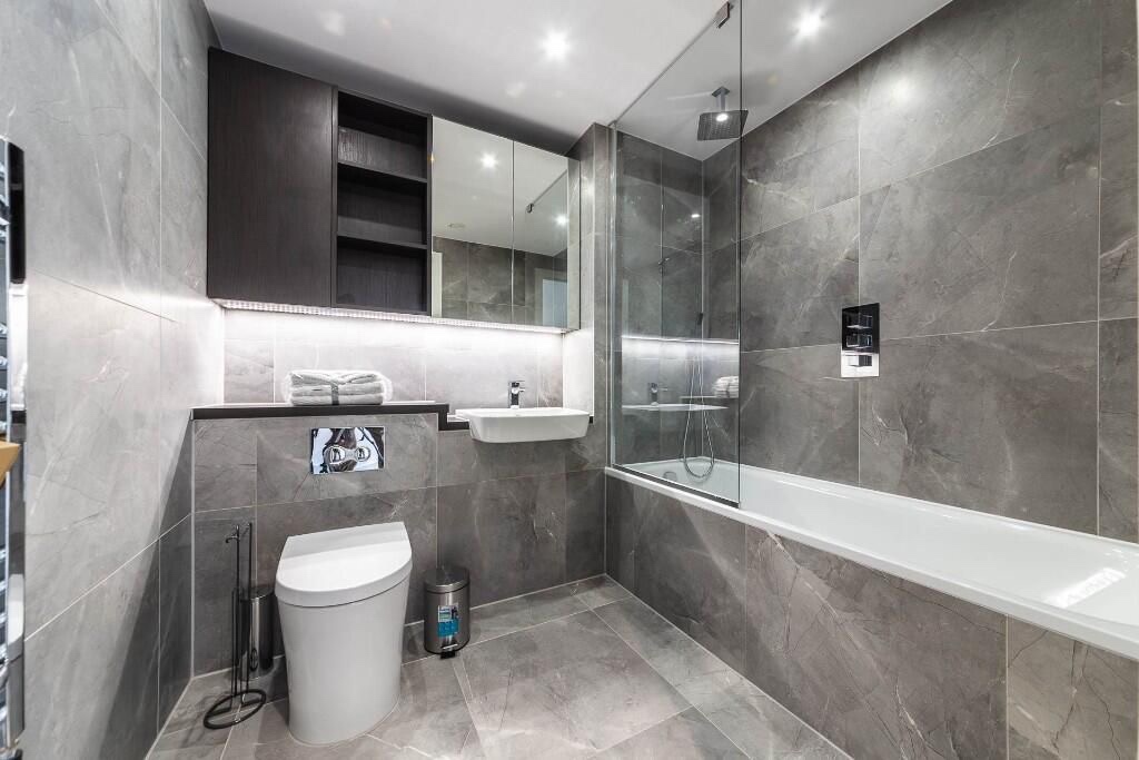 Additional image 3 of Room in a Shared Flat, Seymour St, L3, N1 7GU