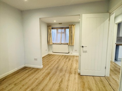 3 Bed Flat, Fernwood Avenue, HA0