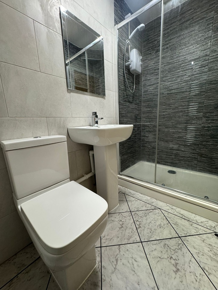 Additional image 4 of 2 Bed Flat, Bedford St South, L7, N1 7GU