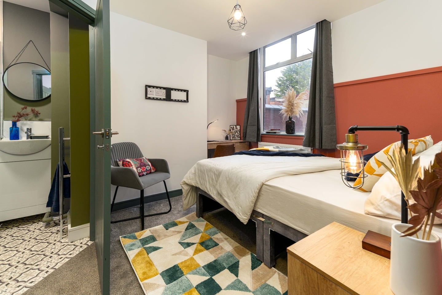 Manchester - Room in a Shared House, Manchester Road West, M38 - To ...