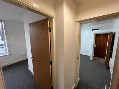 1 Bed Flat, Whitehall St, OL12