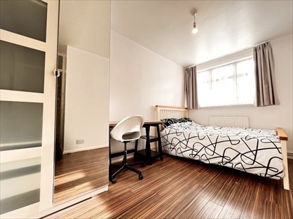 Room in a Shared Flat, Rosefield Gardens, E14