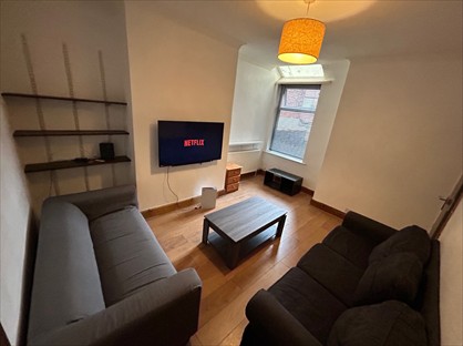 4 Bed Terraced House, Monica Grove, M19