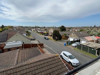 1 Bed Flat, Barton Hill Drive, ME12