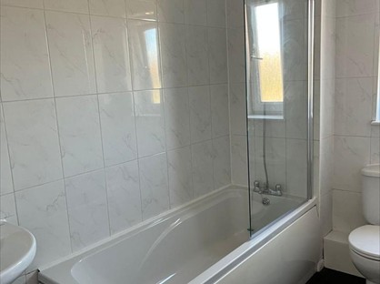 2 Bed Flat, Hampton Centre, PE7