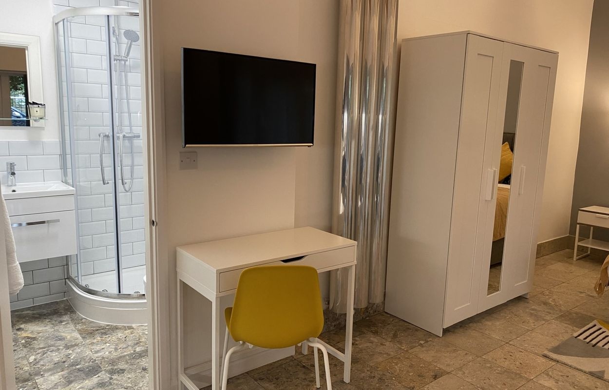 Additional image 7 of Room in a Shared House, Waverley Road, RG30, N1 7GU